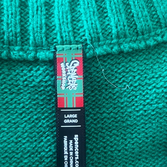 Sexy and very cute V-neck sleeveless Holiday Sweater 🎄🎄🎄🔥🔥🔥 - Picture 4 of 5